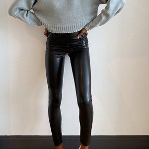Aritzia Daria XS leather leggings